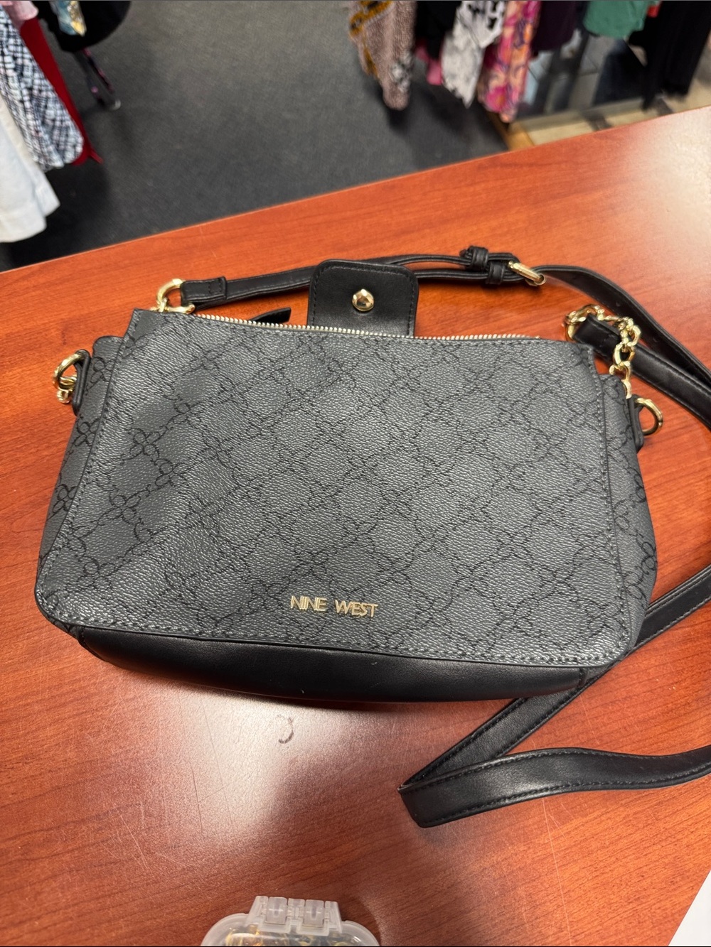 Nine West crossbody // 083059